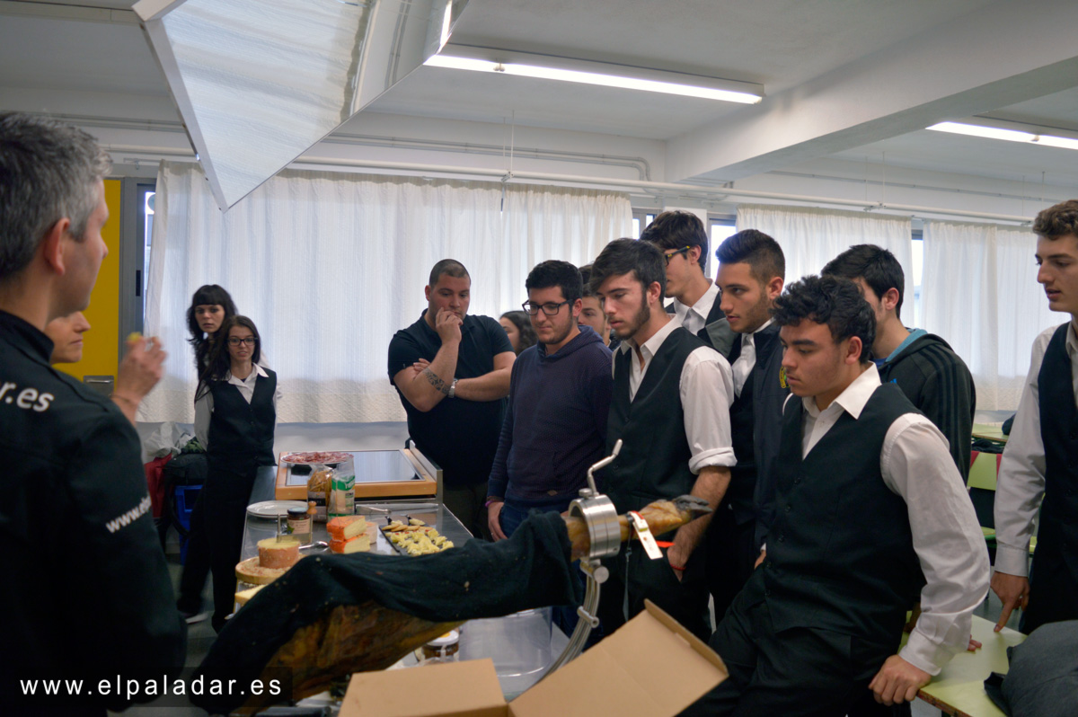 tabla de quesos, girolle, tete de moine, el paladar