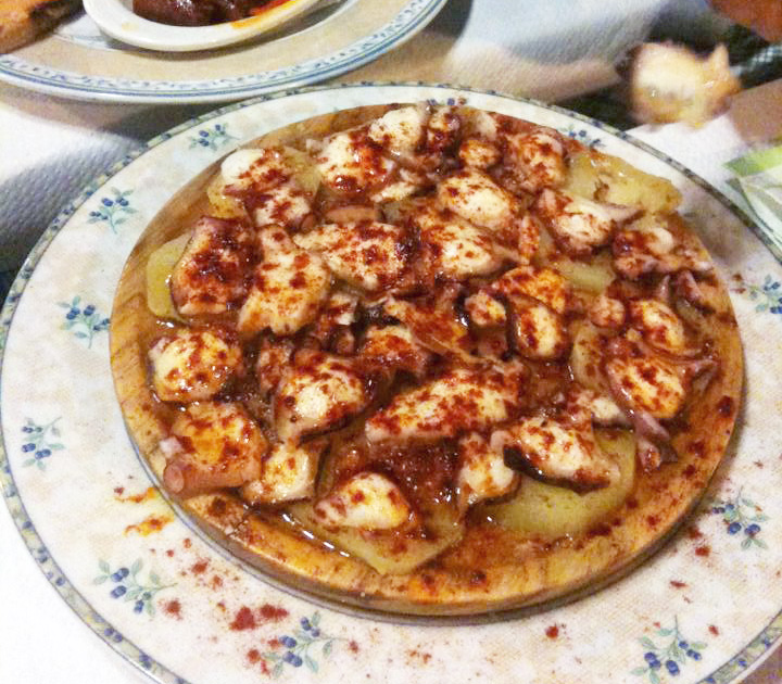 pulpo a la gallega Restaurante Bep´s de Cala´n Blanes - Menorca