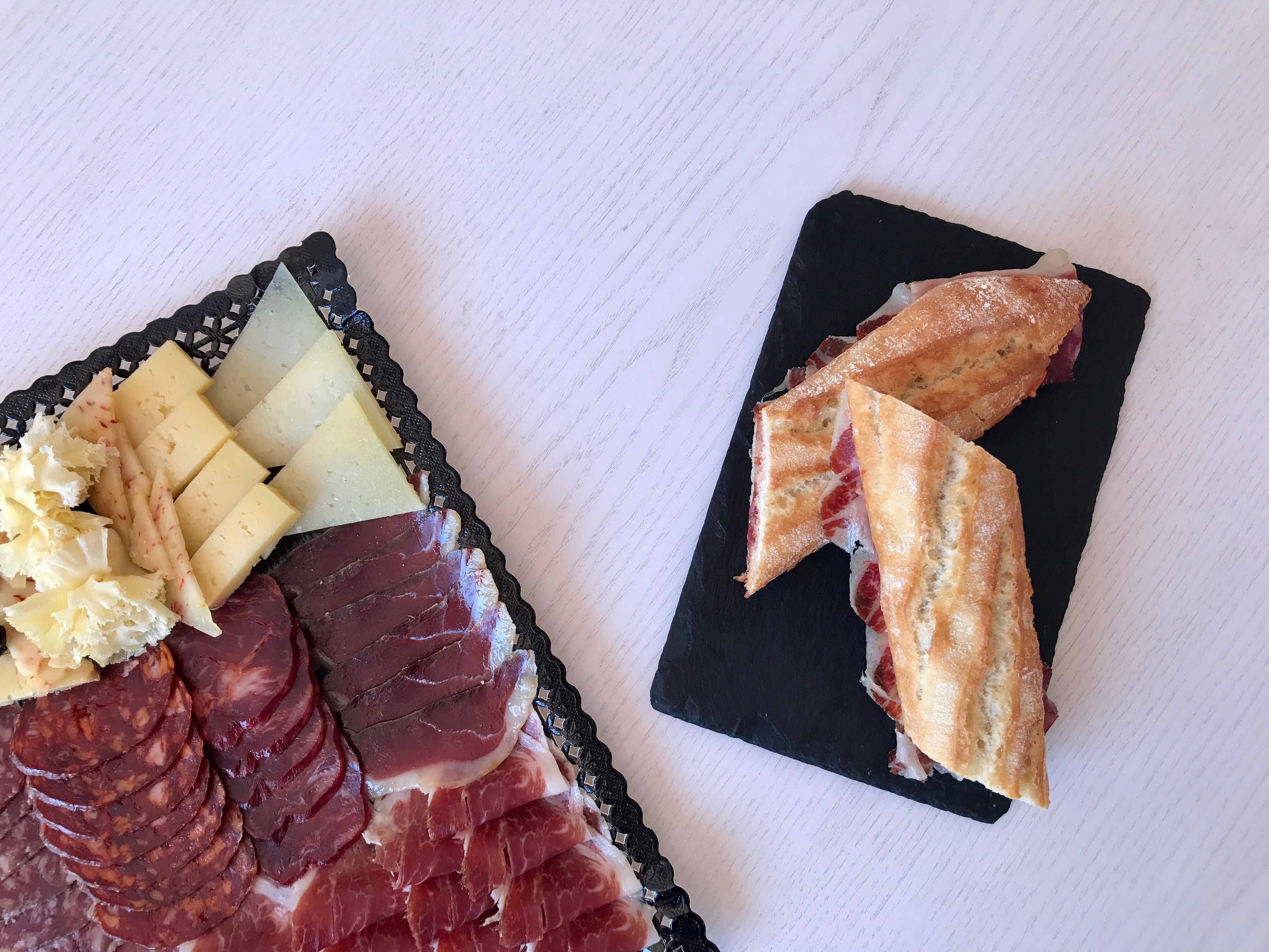 bocadillos de jamón iberico