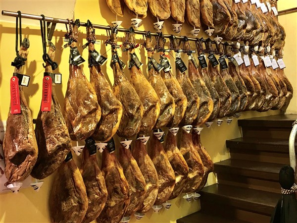 Cestas de Navidad, empresas, jamones Ibéricos, lotes gourmet
