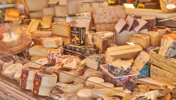 Post: Curiosidades ¿Cuánta grasa tiene el queso? La nueva forma de conocerlo