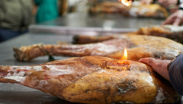 Post: Curiosidades Curiosidades del Jamón: 10 Cosas que Debes Saber