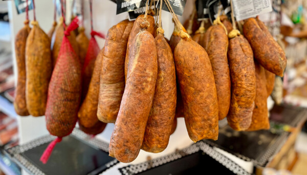 El origen de los embutidos españoles: tradición, sabor y cultura gastronómica