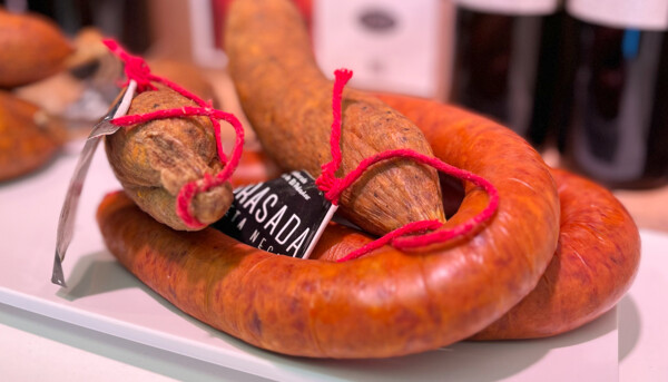 Post: Curiosidades Embutidos Típicos de Menorca: Historia, Variedades y Sabores Tradicionales