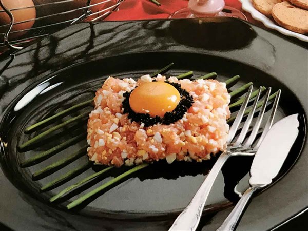 Post: Recetas Ensalada de huevo y salmón con cebollino fresco