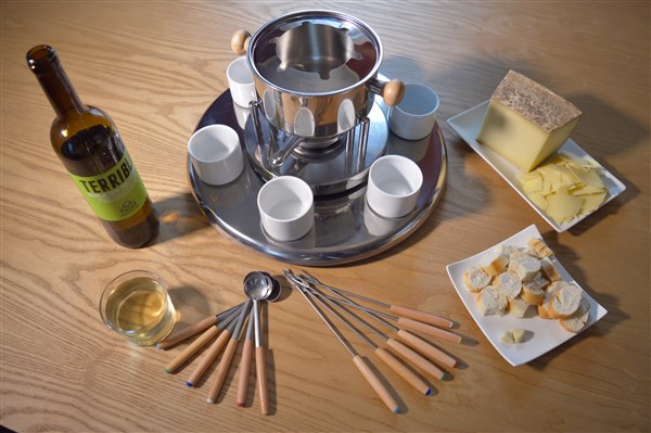 Fondue de queso suizo