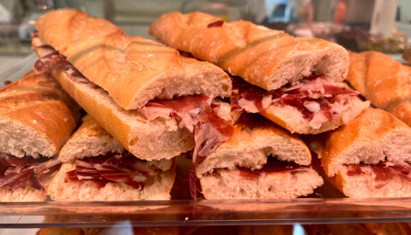 Post: Curiosidades Los bocadillos de El Paladar: el plan perfecto para la playa o el mar