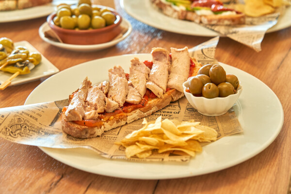 Pa amb Oli: receta tradicional balear con un toque gourmet desde Menorca