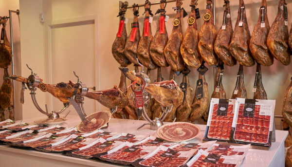 Post: Curiosidades Productos Gourmet en Ibiza: El Paladar, un Destino Gastronómico Único