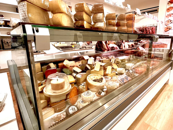 Post: Queso Manchego: El Sabor de La Mancha en Cada Bocado