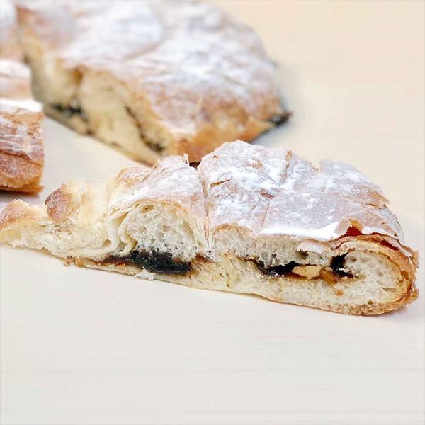 ENSAIMADA GOURMET RELLENA DE CONFITURA DE HIGOS Y QUESO MAHÓN MENORCA 800g. aprox.