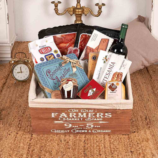 Gourmet Lot 355-25 — wine, ibérico meats, cheese, pasta & sweets