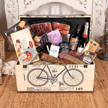 Lotto Gour 445-25 — cava, vino, gin, salumi iberici & formaggio