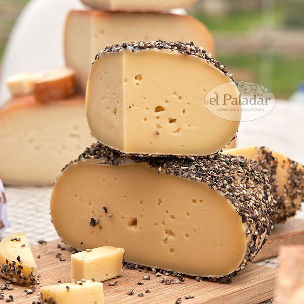 Queso a la Pimienta Negra Maral 2 Meses (1)